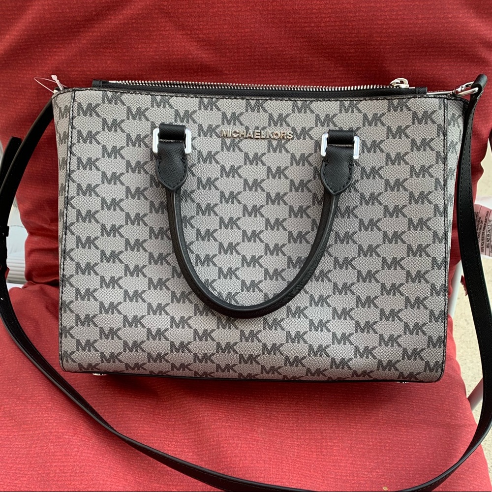 NWT black and gray Michael Kors Med satchel